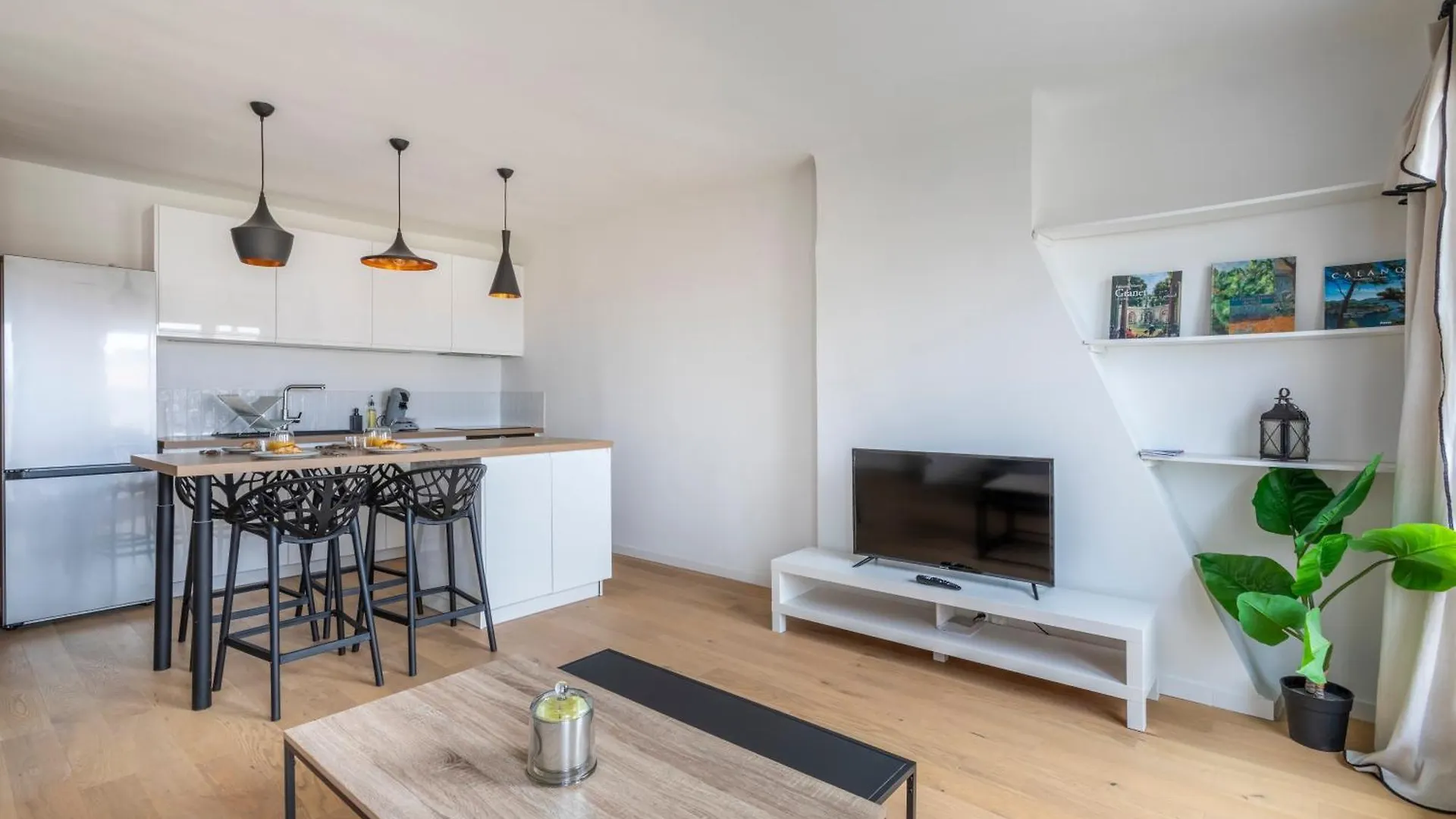 T3 Renove Avec Terrasse Et Vue Lägenhet Aix-en-Provence Frankrike